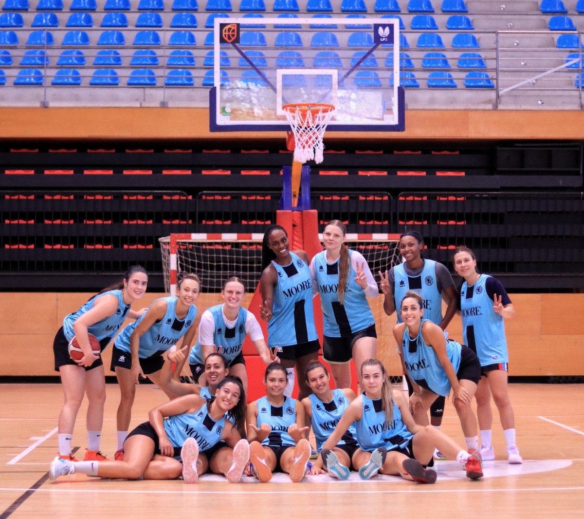 BARAKALDO__EST's tweet photo. Del cole a Lasesarre 🚀

🔝 Udane Casado (2008) y Garazi Eskurza (2007), jugadoras del Junior LV de @BarakaldoBasket, están realizando la pretemporada con el HGB Horbisa GreenKW Barakaldo

🫶🏼 Un placer poder contar con las dos, gracias como siempre @BarakaldoBasket

#SueñoContigo https://t.co/8bBYCiblIi