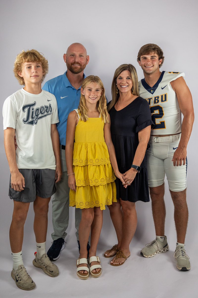 Coach Ryan Smith tweet media