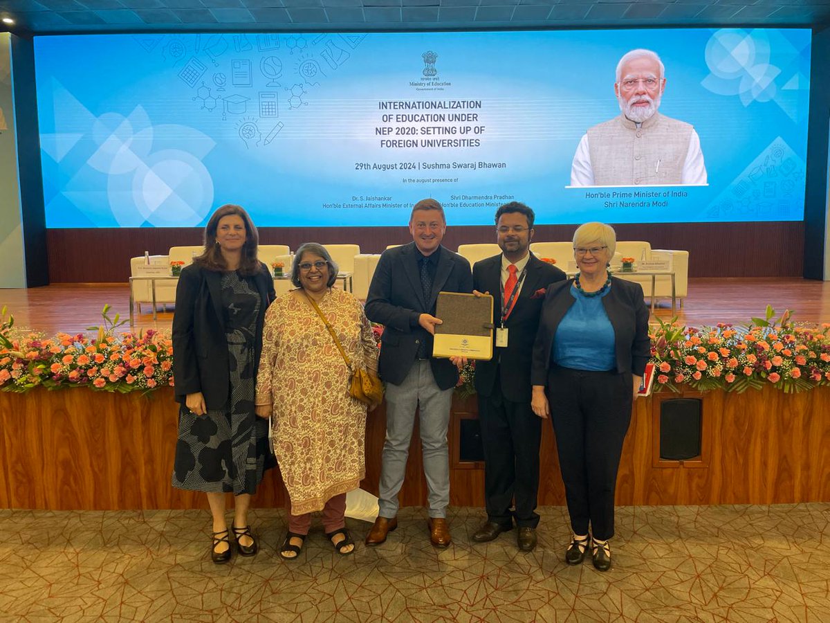 British Council in India (@inbritish) on Twitter photo 🎓 <a href="/unisouthampton/">University of Southampton</a> has become the first UK university to be granted a licence by <a href="/ugc_india/">UGC INDIA</a> <a href="/mygovindia/">MyGovIndia</a> to create a comprehensive campus in India. #InternationalisingEducation is one of our top priorities in🇮🇳🇬🇧 #HE and we're pleased to have facilitated this landmark partnership. 🎓 <a href="/unisouthampton/">University of Southampton</a> has become the first UK university to be granted a licence by <a href="/ugc_india/">UGC INDIA</a> <a href="/mygovindia/">MyGovIndia</a> to create a comprehensive campus in India. #InternationalisingEducation is one of our top priorities in🇮🇳🇬🇧 #HE and we're pleased to have facilitated this landmark partnership.