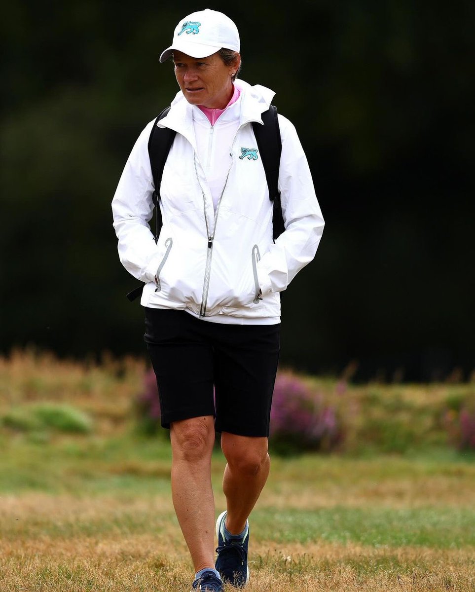 Good luck to Catriona Matthew and her GB&amp;I team as they go into battle against Team USA in the Curtis Cup, which gets underway at Sunninngdale tomorrow!

The 2-time Solheim Cup winning captain leads the top female amateurs in what promises to be a fascinating match…

🙌🏼 <a href="/Beany25/">Catriona Matthew OBE</a>