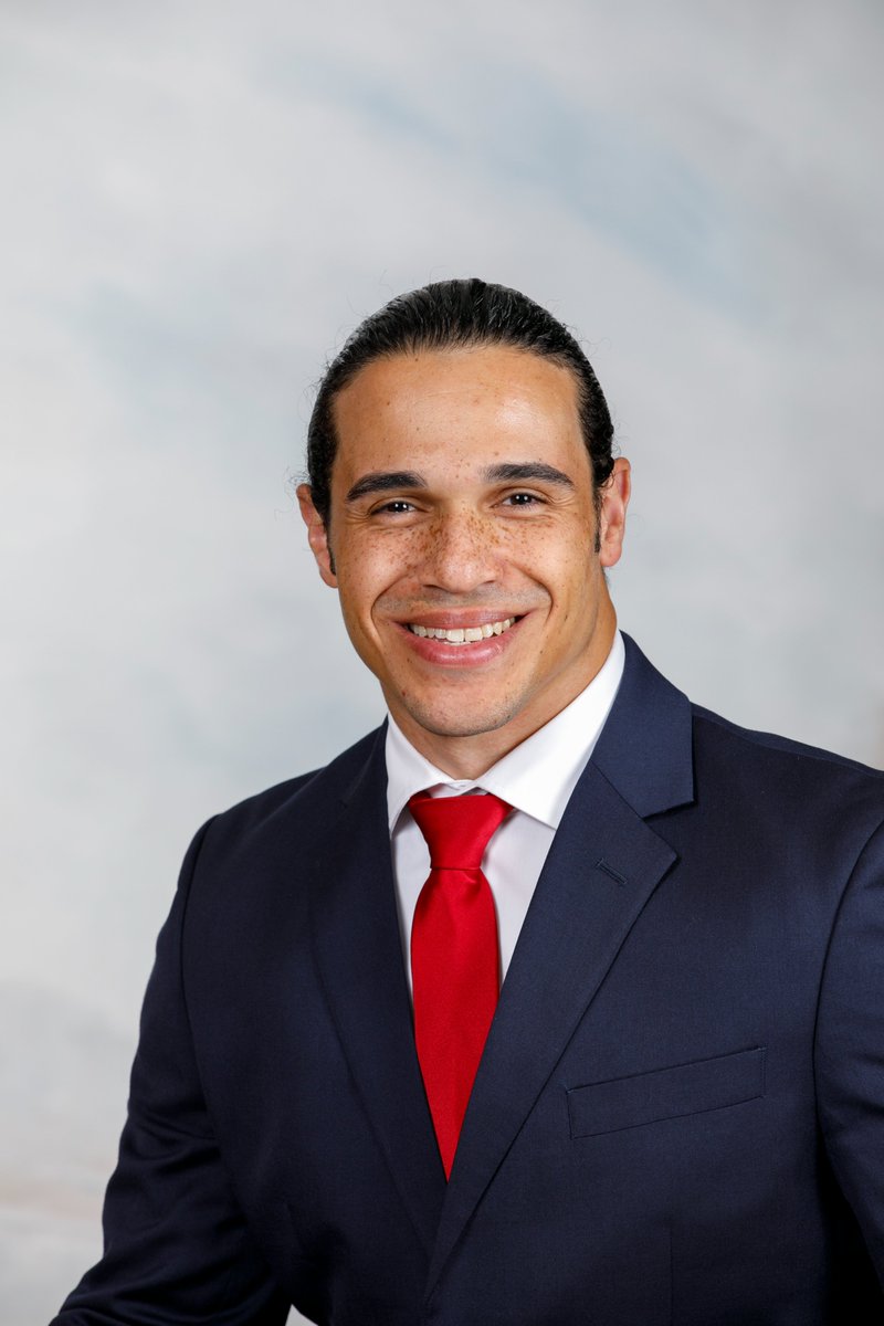 Hi #MedTwitter 

My name is Zachary, an MS4 <a href="/EinsteinMed/">Albert Einstein College of Medicine - Official</a> applying #emergencymedicine this #Match2025. I'm a first gen college student passionate about working with underserved communities, violence prevention, and health disparities research. 

Looking forward to connecting!