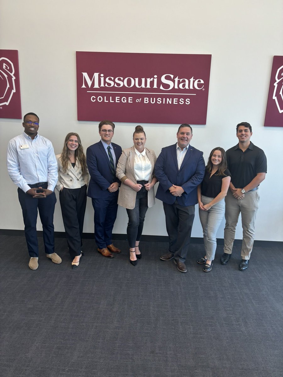 MOStateMBA's tweet photo. We had an incredible turnout for our MBA Career Workshop! Thank you to our Young MBA Panelists from The Network for sharing their time and expertise. Your insights made a lasting impact on our students as they prepare for the future.

#MSUMBA  #ProfessionalDevelopment https://t.co/oAMz7SPNYc