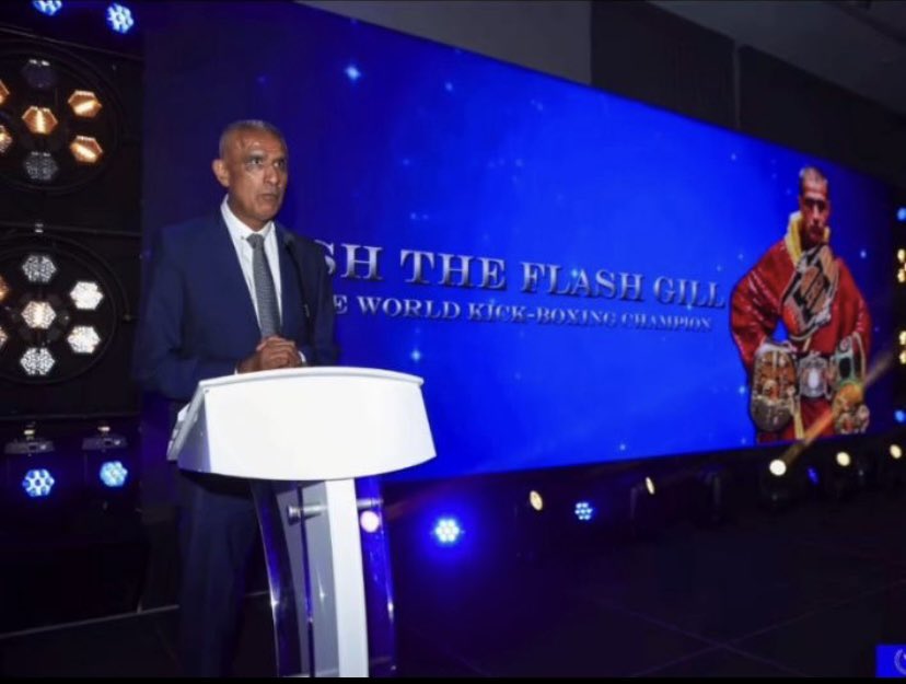 kashtheflash's tweet photo. I’m a motivational speaker - known as a 4 time World champion with an inspirational story growing up in the inner city in a  single parent family of 6 youngsters but defied the odds &amp; became the first UK Asian to be a world champion in a contact sport https://t.co/m0kpuo06NY