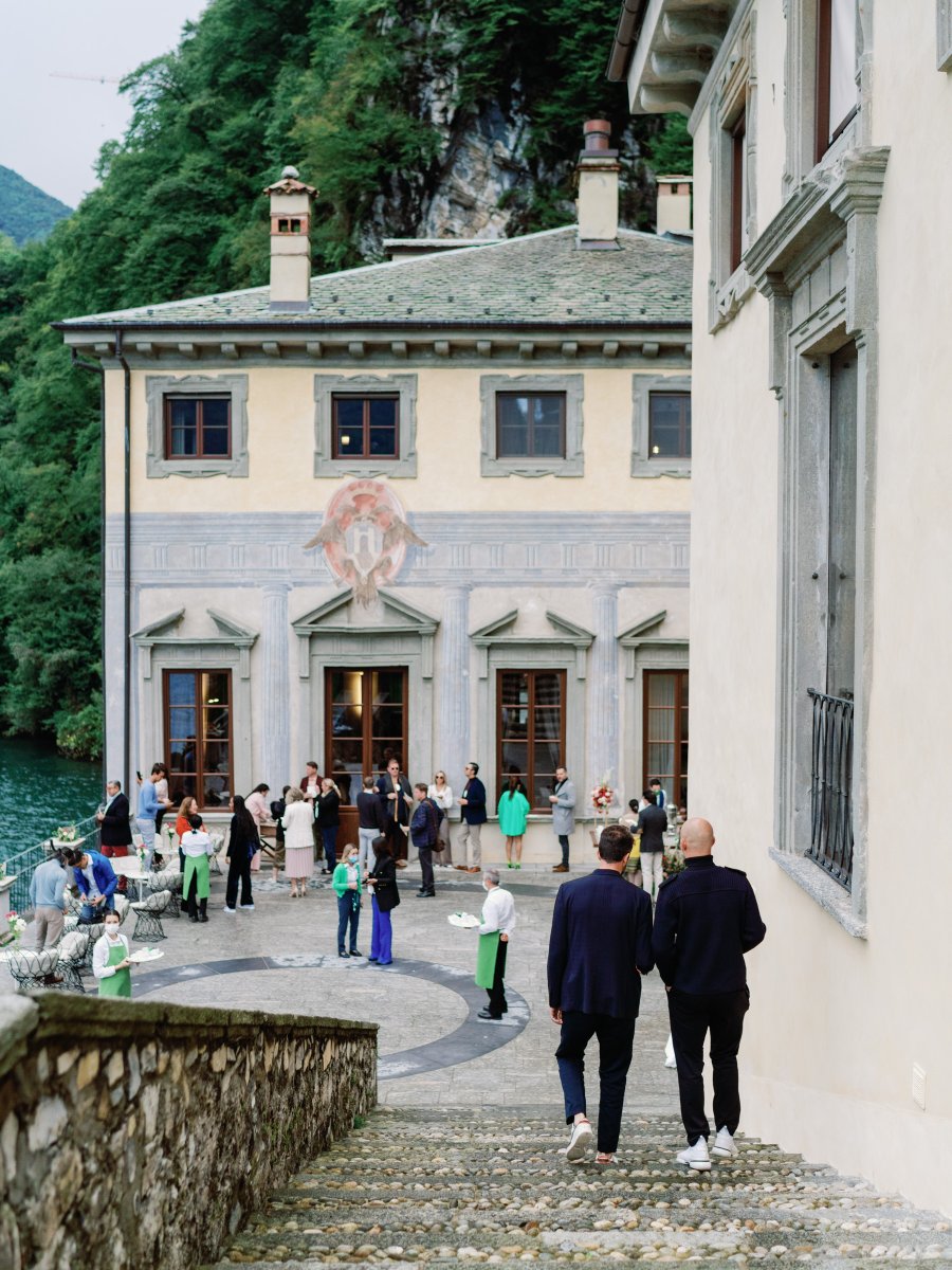 The timeless design of Villa Pliniana creates a luxurious ambiance, perfect for any occasion. Experience the elegance and charm that make our villa a sought-after destination.
.
.
#Italy #BestHotels #Luxury #VillaPliniana #SerenoHotels #LakeComo #Vacation #Holiday #Destination