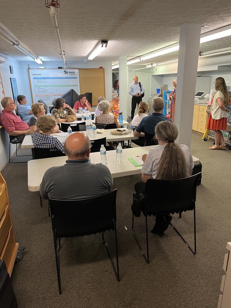 Give 5 Class 26 learning about Habitat for Humanity.  ⁦<a href="/SGFGive5/">SGF Give 5</a>⁩ ⁦<a href="/UWOzarks/">United Way Ozarks Region</a>⁩ ⁦<a href="/HFHSpringfield/">Habitat for Humanity</a>⁩