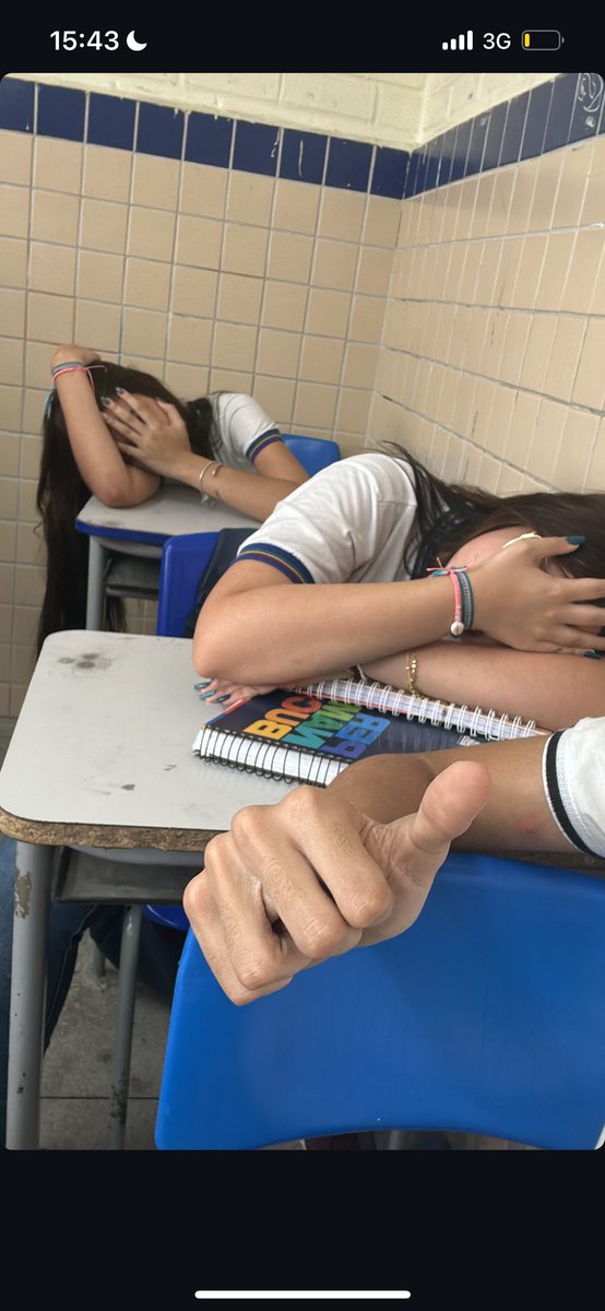 _lorraynevic's tweet photo. “é bem melhor falar a verdade, do que depois se arrepender”😅😅 https://t.co/F46XwlTgSx