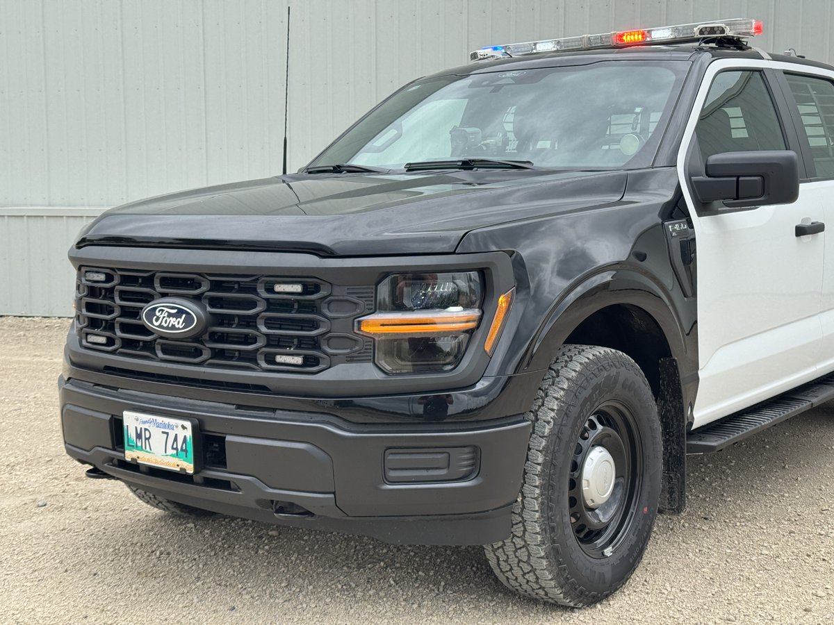 Seahawk_Service's tweet image. At Sea Hawk, we have an experienced team of upfitters! Whether it’s police, fire, or EMS vehicles, we can take care of all your emergency lighting needs.