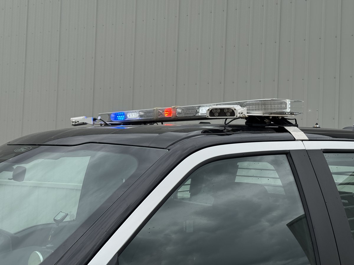 Seahawk_Service's tweet image. At Sea Hawk, we have an experienced team of upfitters! Whether it’s police, fire, or EMS vehicles, we can take care of all your emergency lighting needs.