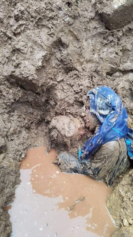 It is necessary to declare a state of emergency and support those affected by floods in various regions of the Republic instead of spending money on festivals and celebrations. This woman died trying to save her child.#Yemen