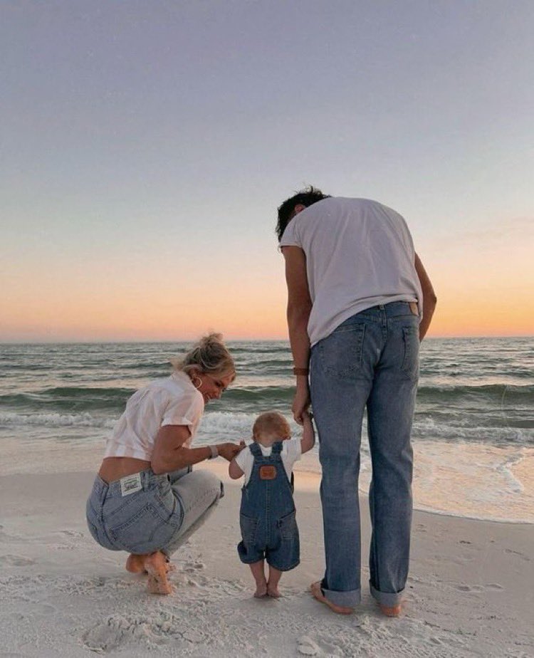 𝑂𝑛𝑒 𝑑𝑎𝑦 💙