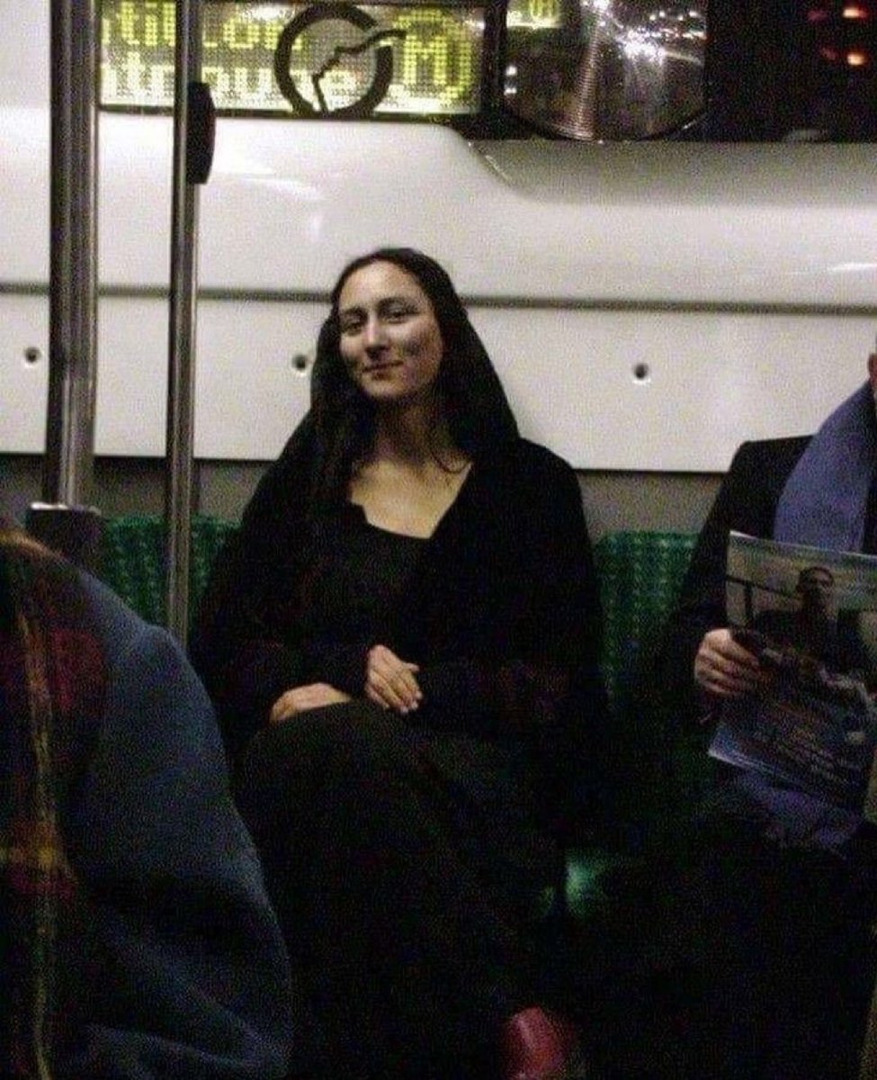 NoContextHumans's tweet photo. Is that who I think it is?🤔 https://t.co/cMeklErWuN