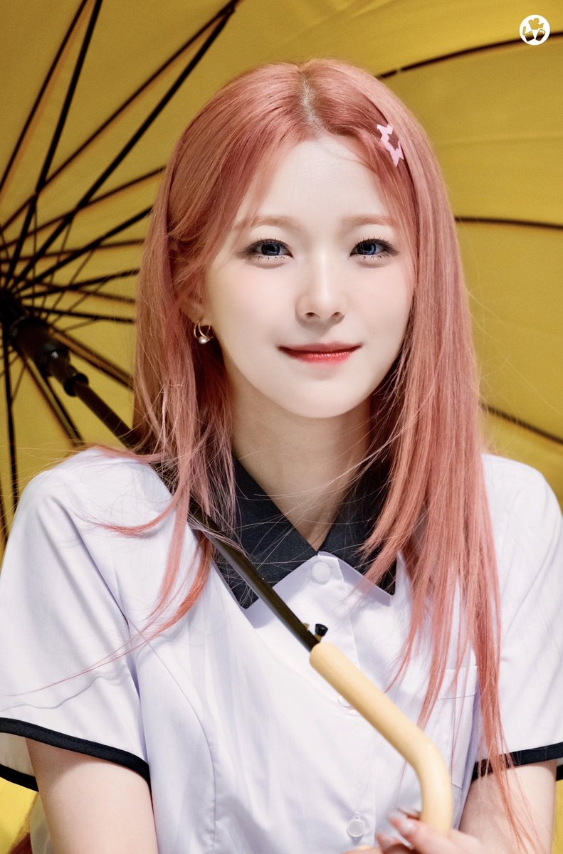 movie601's tweet photo. 240825 백솔🌸

#프로미스나인 #백지헌
#fromis_9 #BaekJiheon https://t.co/f0uW6Obb5W