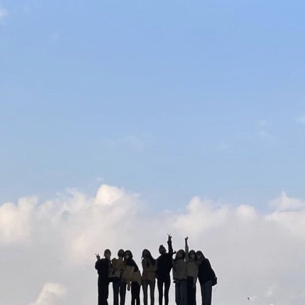 [🔗] Segundo novo RUMOR no DC Inside, o novo girlgroup da SM Entertainment terá 9 integrantes e deve viajar para o exterior para gravar o MV de Debut muito em breve!

Segundo o OP, elas treinaram juntas por mais de 1 ano e a membro mais nova é de Ulsan.

#SMNGG  #SMNewGirlgroup