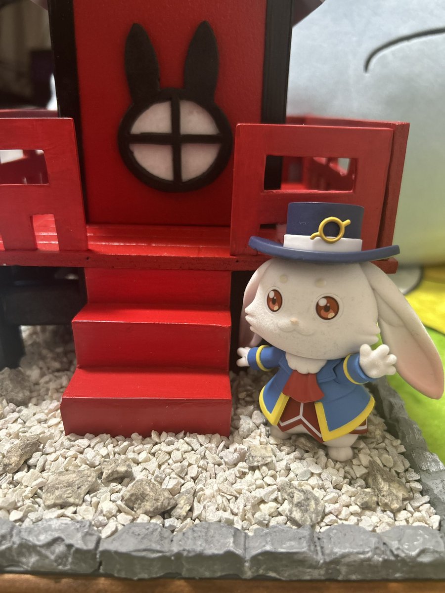 簡単な社(*´ω｀*)
今回も長い長い作業だった😭
 #ジオラマ #アート #アニメ #フィギュア #ケース #イラスト #レーター #シャングリラフロンティア #絵 #社