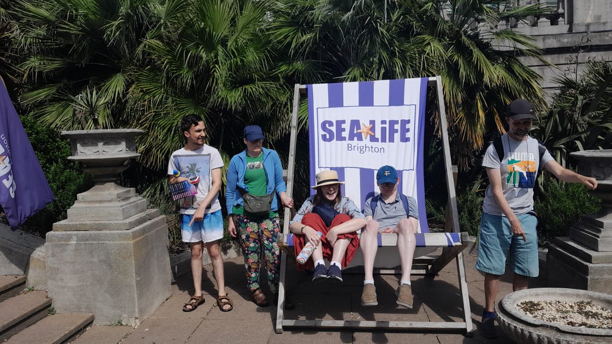 YMCAEastSurrey's tweet photo. π΅Oh we do like to be beside the seaside! π΅
Our LifeWorks group enjoyed a fantastic trip to @SEALIFEBrighton yesterday.
#disabilityactivities https://t.co/rMQvsTrIXd