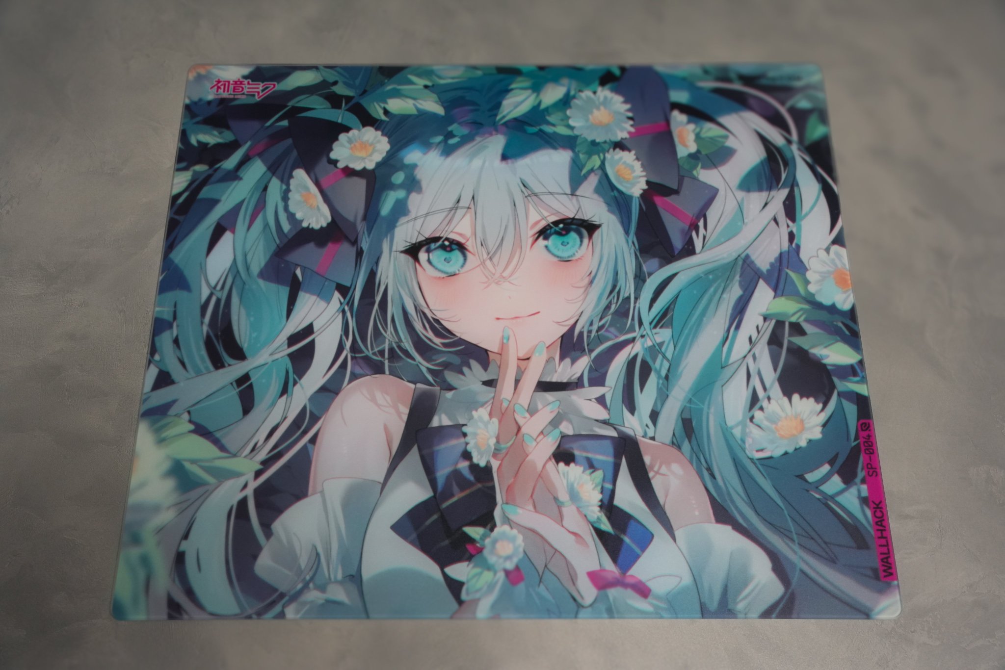新品未開封　SP-004: SUMMER MIKU WALLHACK Wallhack SP-004 Glass Mouse Pad Hatsune Miku Edition: Summer