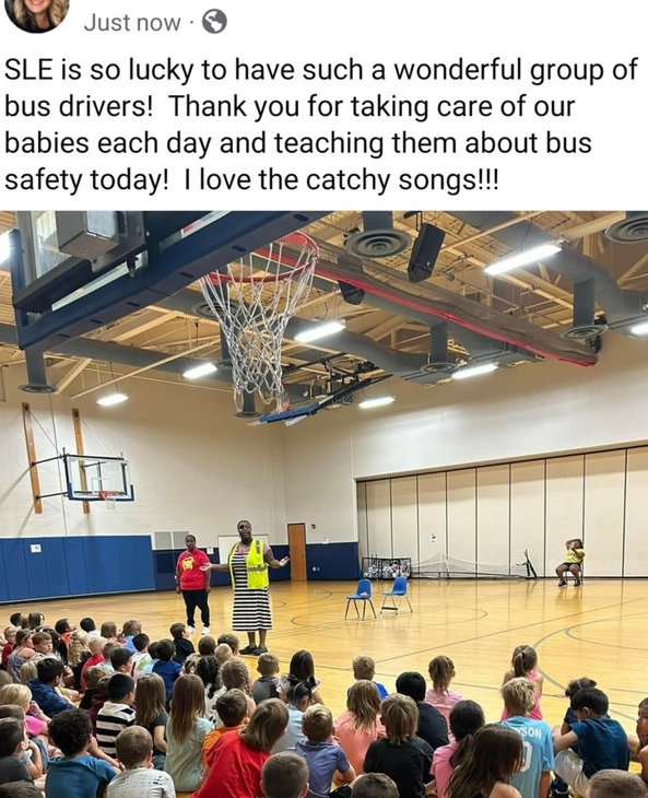 Petermann Bus tweet media