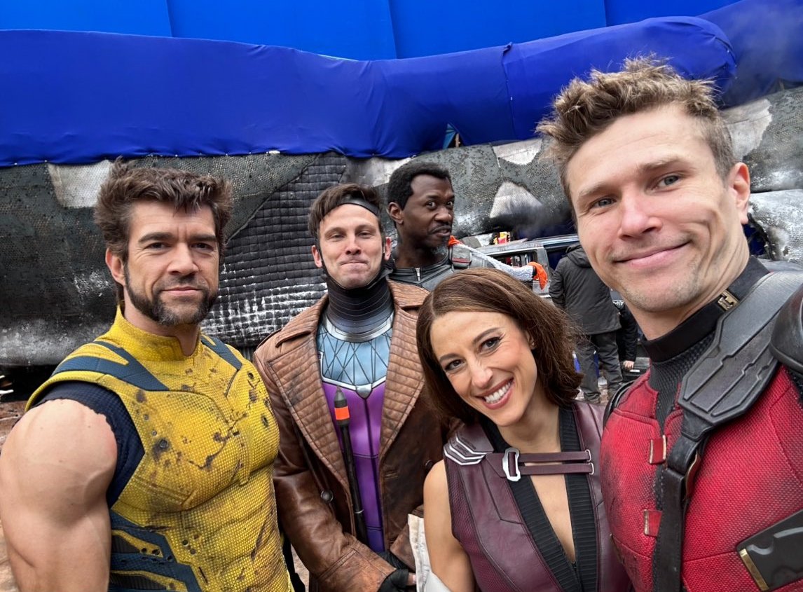 screentime's tweet photo. The stunt doubles for 'DEADPOOL &amp; WOLVERINE' 

"Stunt work doesn’t have a category at The Oscars and I hope that’ll change someday." 

— Ryan Reynolds https://t.co/qZOLc7GRjX