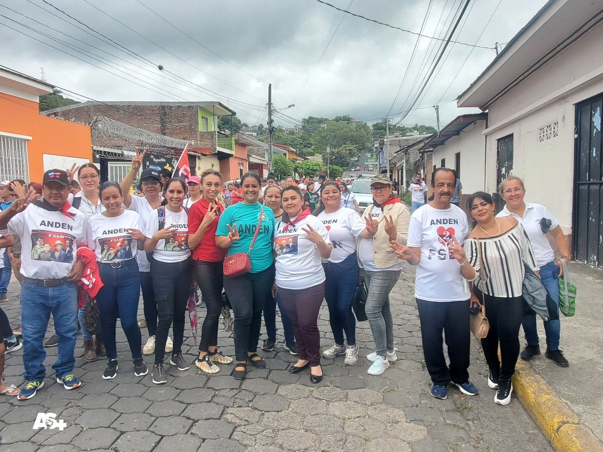 🌟 El día de ayer a través de una emotiva caminata, la militancia sandinista conmemoró los 46 años de la Gesta Heroica de la Insurrección de los Niños en #Matagalpa. 🕊️🇳🇮  

#Nicaragua 
#4519LaPatriaLaRevolucion