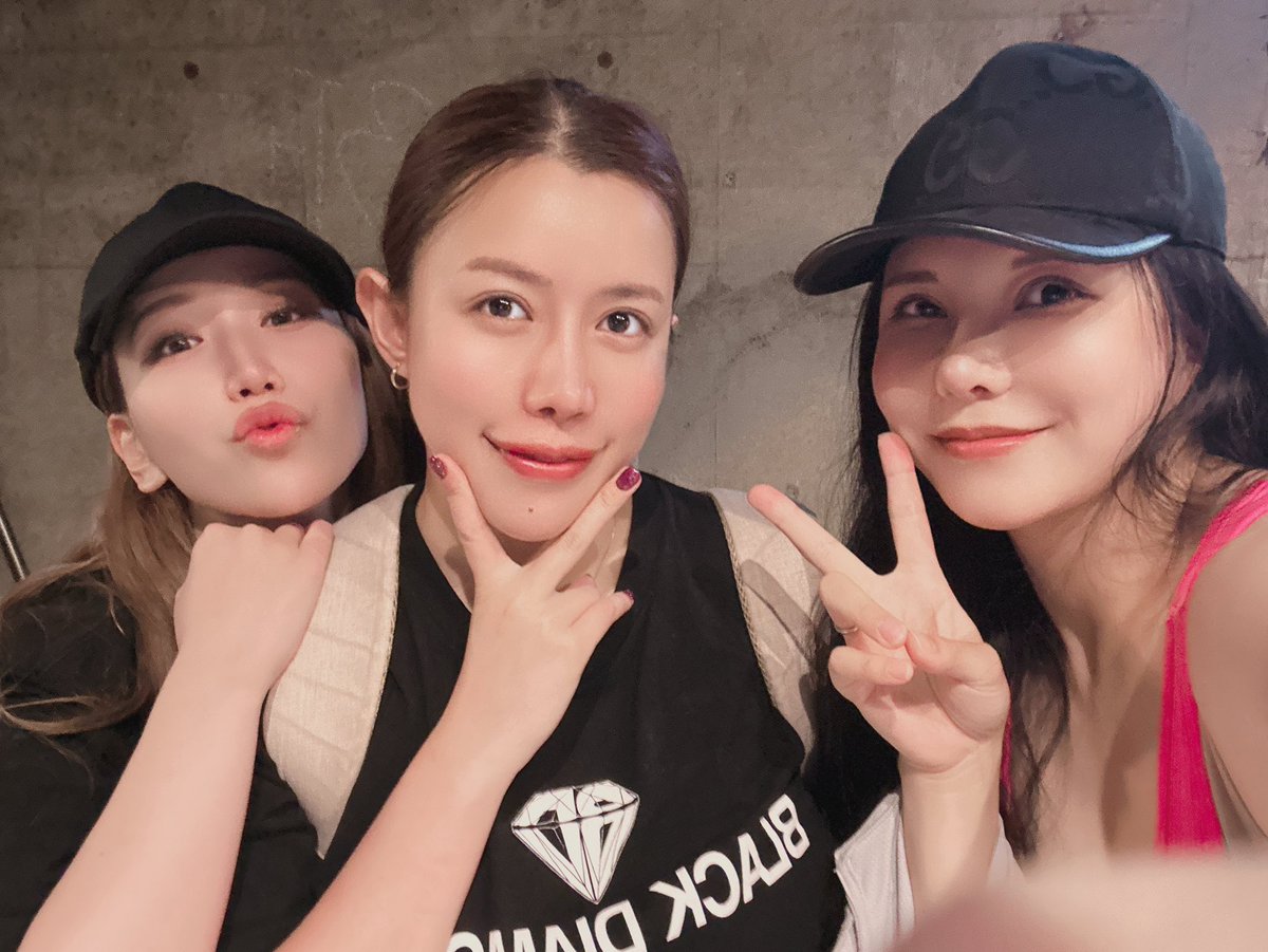 ３人で楽しい所に行く事きーめたっ💓 https://t.co/bipsbviOC9