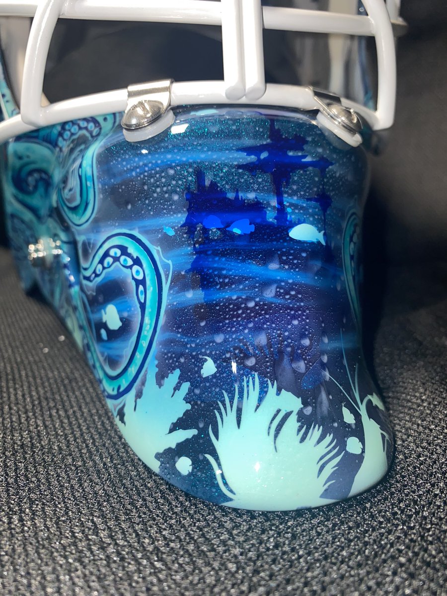 ShiftyPaint's tweet photo. @JDac35 @SeattleKraken mask number ✌🏼 for 24/25 @SEAbuoy @nhl https://t.co/gKteoCa1BK