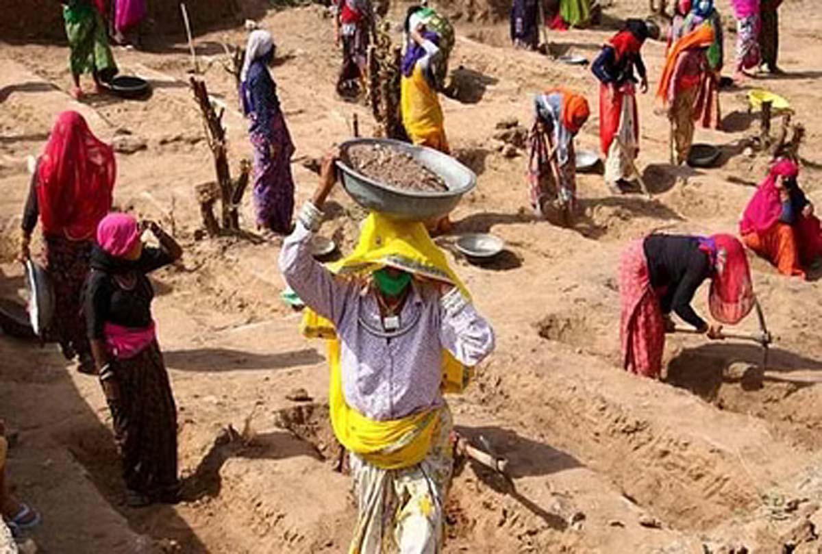 Raipur Breaking : मनरेगा कर्मियों को नियमितीकरण करने छत्तीसगढ़ सरकार ने गठित की 8 सदस्यीय समिति -  asiannewsbharat.com/raipur-breakin… Raipur Breaking : रायपुर : मनरेगा कर्मियों को नियमितीकरण करने छत्तीसगढ़ सरकार ने गठित की 8 सदस्यीय समिति, छत्तीसगढ़ में बीजेपी सरकार बनने से पहले कर्मचारि...