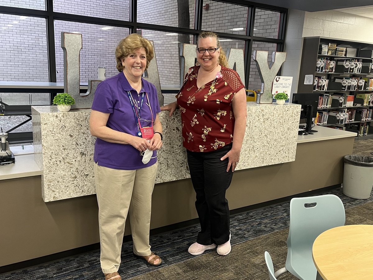 Our middle and high school librarians each serve 3 campuses. When Mrs. Munger is at her other campuses, Ms. Hunsaker keeps the library open so @labayms students and staff have library access. 📚🦅<a href="/CyFairISD/">Cypress-Fairbanks ISD</a>
