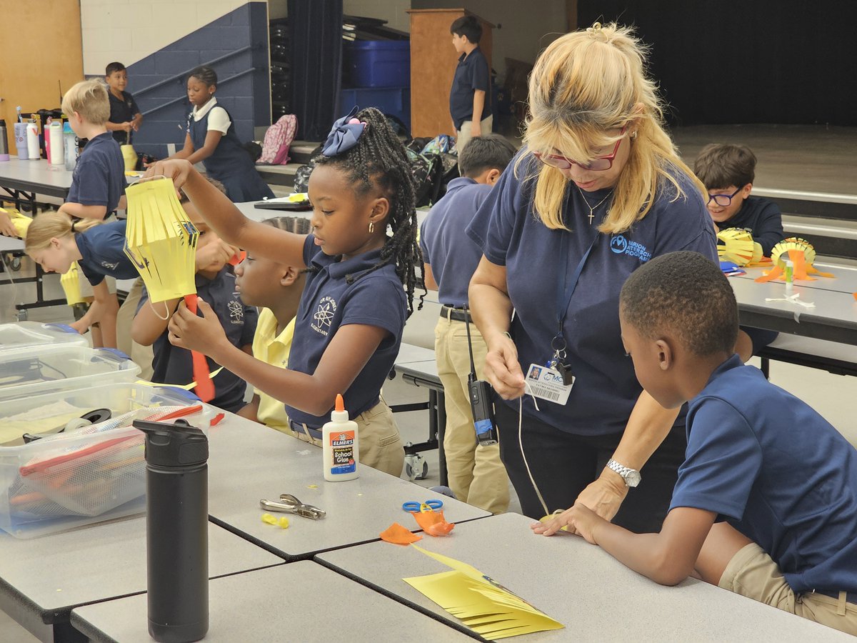 MarionExtDay's tweet image. Many MAP sites including our programs @DrNHJones , @WyominaWarriors, and @MSA_Owls learned new things about the Chinese culture as well as some facts about the Great Wall of China while making these models, masks, and drums.