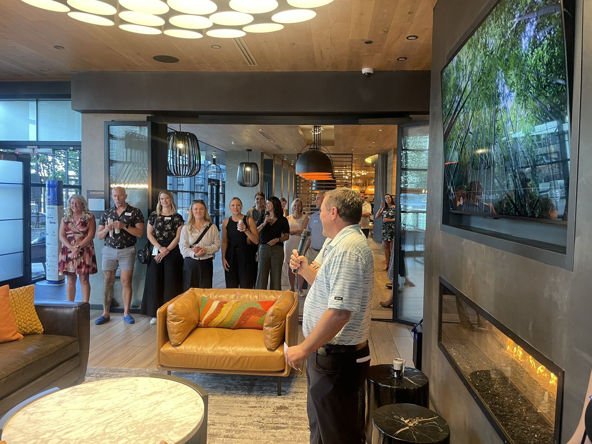 HMN Architects Katherine Cunningham, Whitney Long and Analysia Carrillo enjoyed networking at the DBIA-MAR (Mid-America Region) NEXTGEN event at Two Light while enjoying Kansas City’s skyline!
#HMNArchitects #DBIA #NEXTGEN