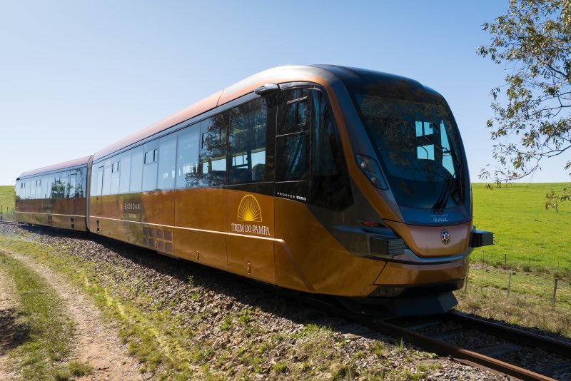#Dica - O mais novo passeio turístico do Rio Grande do Sul, o Trem do Pampa, em Sant´Ana do Livramento, completou um mês de operação dia 20 de agosto, e a Giordani Turismo, empresa responsável pelo atrativo, oficializa a ampliação no número de passeios. supertransado.com.br/site/artigos/n…