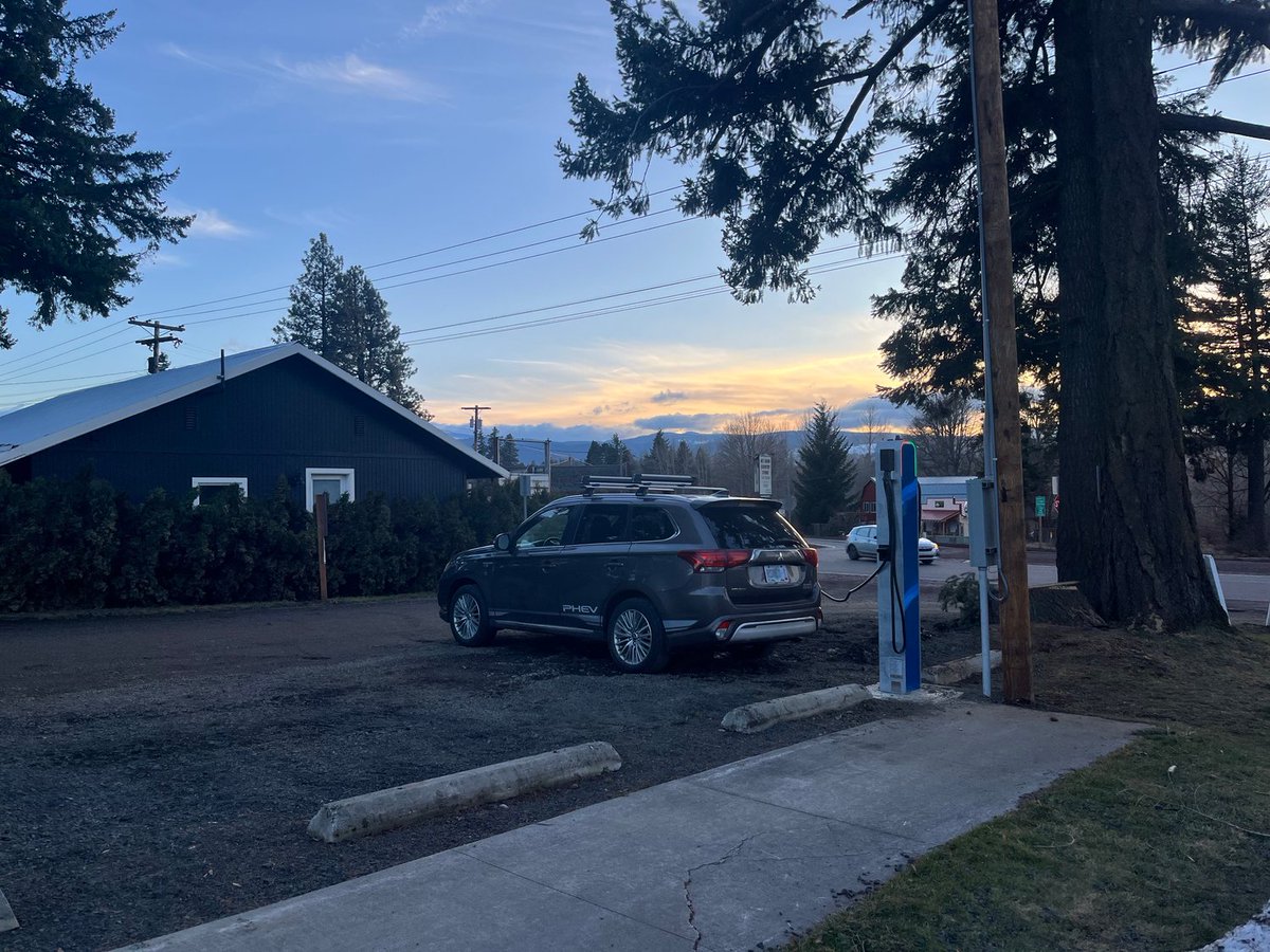zefenergy's tweet photo. The Charging and Fueling Infrastructure (CFI) Grant Round 1B recipients have been announced! Round 2 application deadline has been extended to September 11, 2024. Contact ZEF today to learn more!
#SustainableTransportation #EVCharging #CleanEnergy https://t.co/lZkuUGGIrz