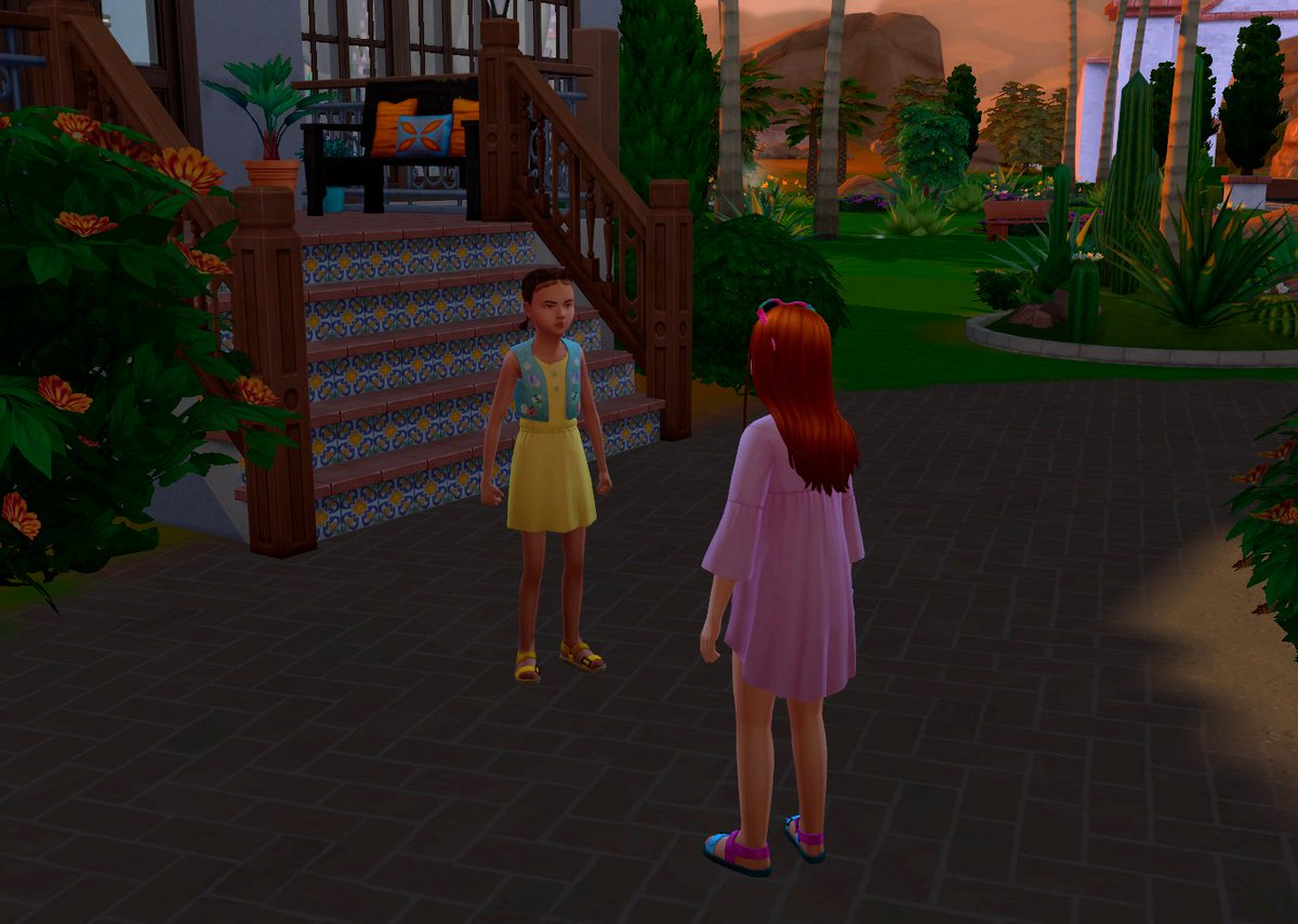 chaoticsimmer's tweet image. After Ozzy and Olive came back sad from school thanks to the watcher I tried to make Olive befriend her neighbor but turns out she's a meanie too and things took a wrong turn 😬