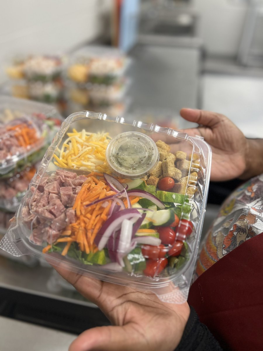 Enjoy a freshly made chef 🥗 salad <a href="/HillsboroBurros/">Hillsboro Burros</a> or any MNPS cafe today! Great job team, keep it up. <a href="/MetroSchools/">Metro Schools</a>