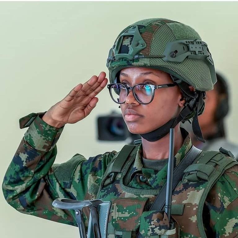 RaymondMukazika's tweet image. Would you shoot her if you met her on a battlefield?🤔