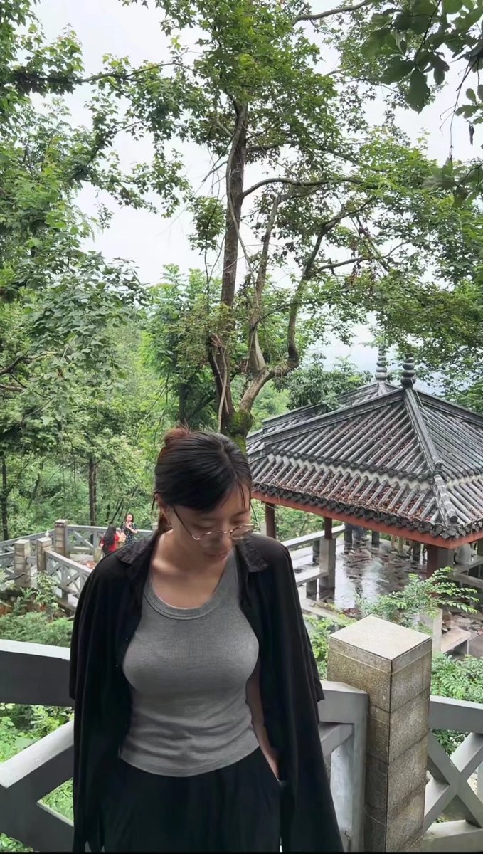 【网友投稿 No.1022】卡迪夫大学Sao货反差眼镜妹 #眼镜娘 #眼镜妹 #投稿 #反差 #投稿曝光 #女友 #女友分享 #女友系列 #女同学 #女同事 https://t.co/HV1SP2lcag