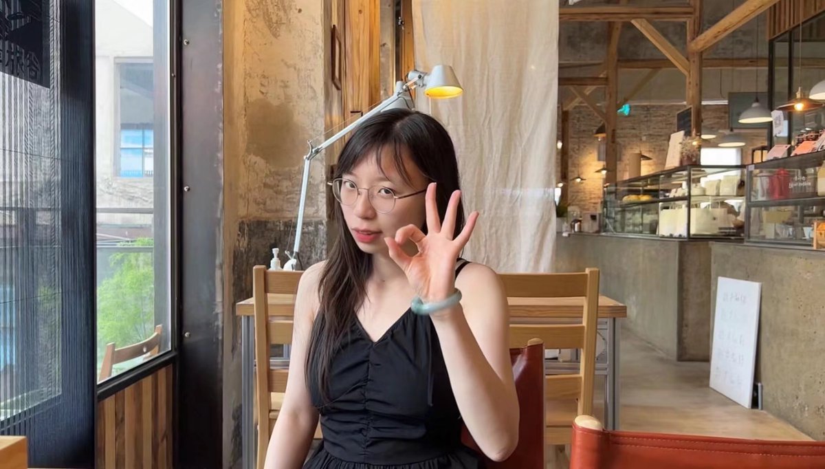 【网友投稿 No.1022】卡迪夫大学Sao货反差眼镜妹 #眼镜娘 #眼镜妹 #投稿 #反差 #投稿曝光 #女友 #女友分享 #女友系列 #女同学 #女同事 https://t.co/HV1SP2lcag