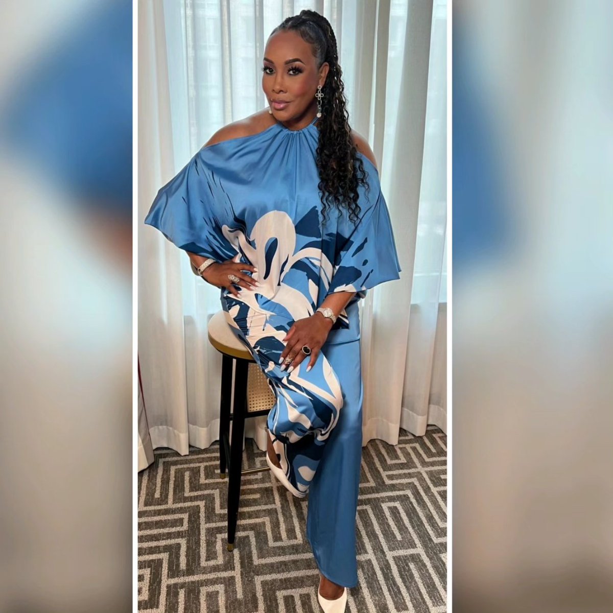 MsVivicaFox's tweet image. GM DAWLINGS! MUCH LUV TO &quot;DC&quot; AS @THELOSTHOLIDAY HAD THE BEST PRESS DAY &amp;amp; SCREENING AT THE #MLKLIBRARY #THELOSTHOLIDAY IS COMING TO THEATERS SEPT 27TH! DIRECTED BY @JUSSIESMOLLETT STARRING @MSVFOX &amp;amp; MORE! EXEC PRODUCERS @CEOAZAREL @MonaScottYoung @SheilaLegette #FILMLIFE 🥰