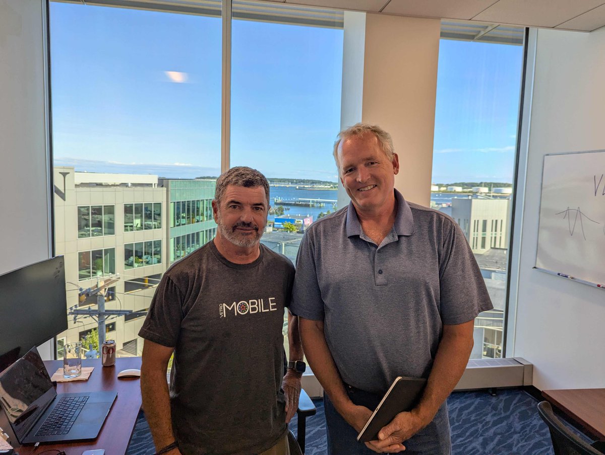 vetrofibermap's tweet photo. Great meeting yesterday between David Allen of @CalixHQ and JD Doyle, CTO of VETRO, at the VETRO Portland office! They discussed how construction and engineering firms can differentiate their services ahead of #BEAD deployments. 🤝
#Calix #FiberNetworkManagement #OSPEngineering https://t.co/COpcr5FKIR