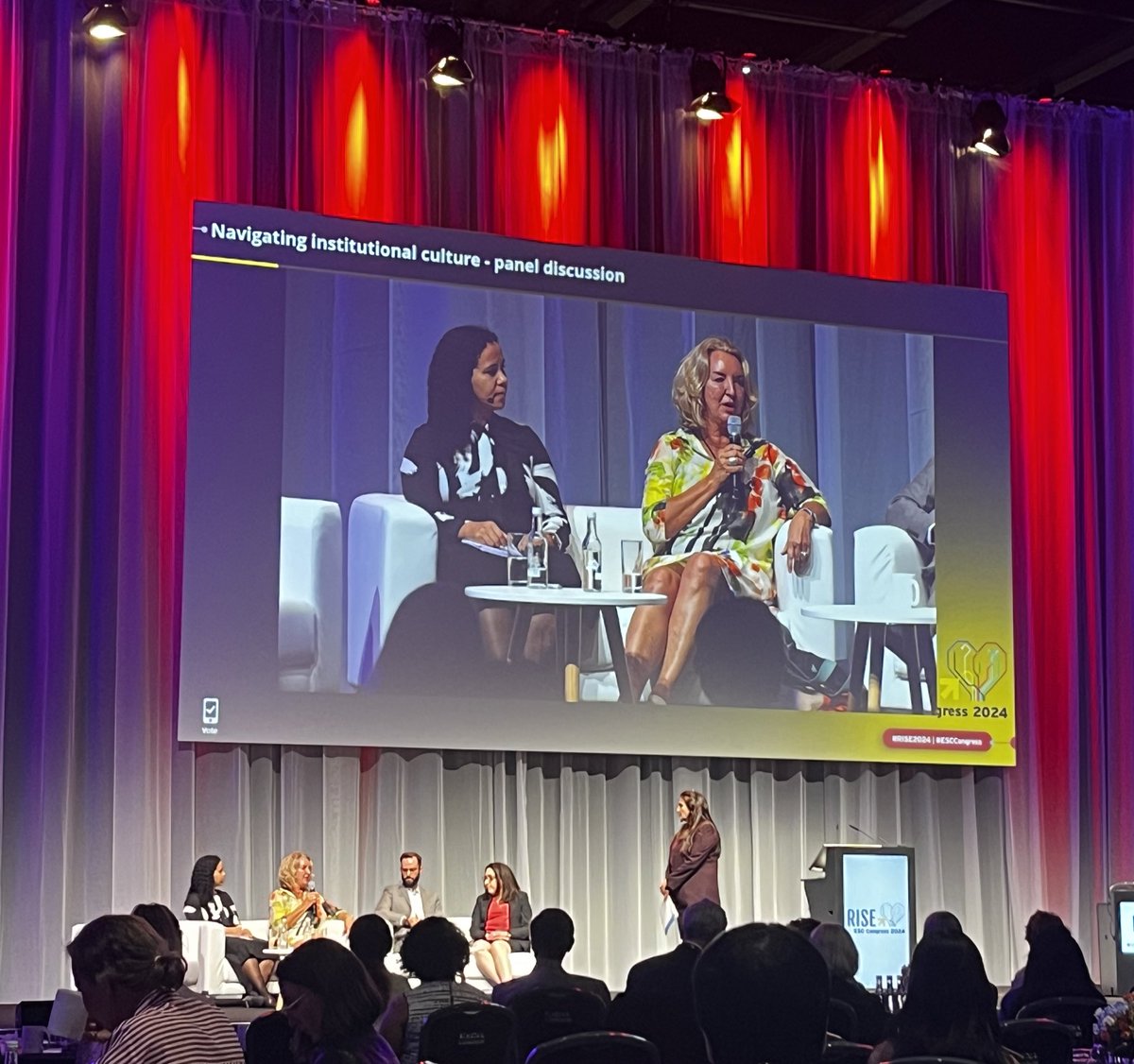 Sarah Birkhoelzer @sarah.theheartdoc (@birkhoelzers) on Twitter photo Why do women break glass ceilings & fall off the glass cliff?
Panel discussion with <a href="/KarenSliwa/">Karen Sliwa</a> <a href="/Drroxmehran/">Dr Roxana Mehran</a>
✔️Don’t over-think
✔️critical mass of women is required
✔️seek out somebody new for something new
✔️collect EDI data #RISE2024 #ESC2024 Why do women break glass ceilings & fall off the glass cliff?
Panel discussion with <a href="/KarenSliwa/">Karen Sliwa</a> <a href="/Drroxmehran/">Dr Roxana Mehran</a>
✔️Don’t over-think
✔️critical mass of women is required
✔️seek out somebody new for something new
✔️collect EDI data #RISE2024 #ESC2024