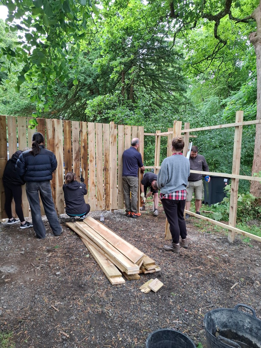 Harmeny Education Trust (@harmenyed) on Twitter photo Our fantastic volunteers from <a href="/thebankscot/">The Scottish National Investment Bank</a> did a brilliant job building a new re-cycling site for us, repurposing old wood pallets and creating a clear and safe space for us to continue to reduce, reuse and recycle.
Huge thanks to all, your support is invaluable! 😊 Our fantastic volunteers from <a href="/thebankscot/">The Scottish National Investment Bank</a> did a brilliant job building a new re-cycling site for us, repurposing old wood pallets and creating a clear and safe space for us to continue to reduce, reuse and recycle.
Huge thanks to all, your support is invaluable! 😊