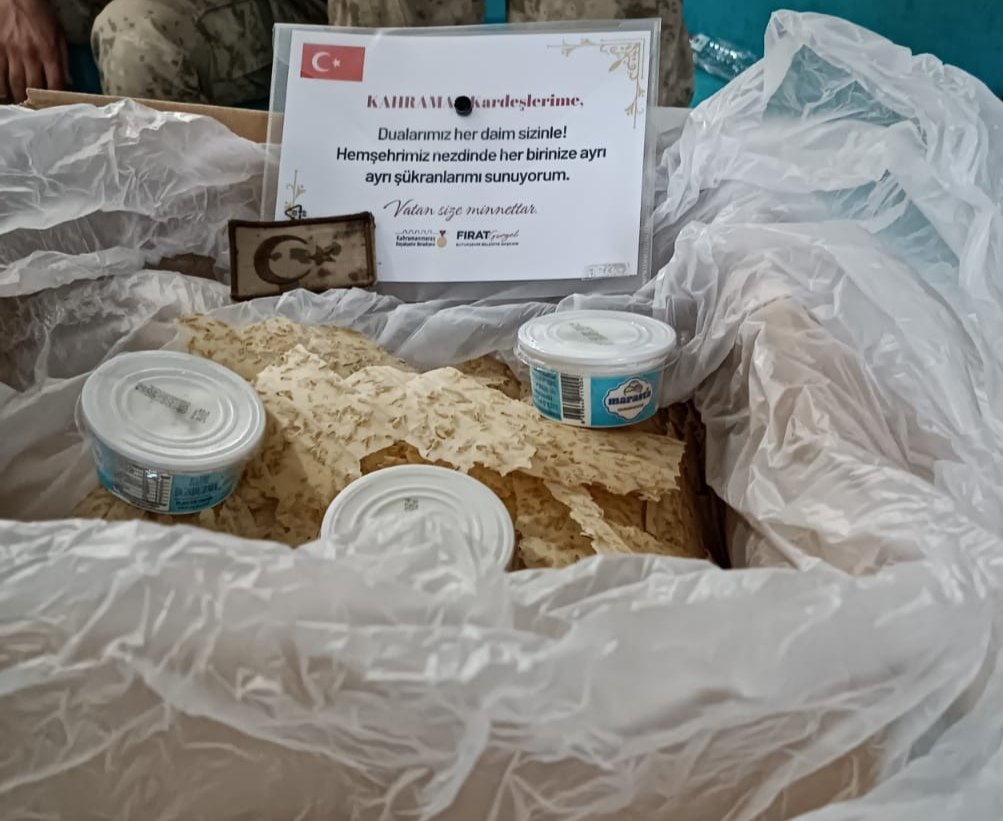 Kahraman Şehrin Yiğit başkanı 
Bu Güzel jestiniz İçin tüm mesai arkadaşlarım ve komutanım şükralarını sunuyor çok teşekkür ediyoruz,  mesajınızla duygulanmamak elde değil..
İyiki Varsınız 
<a href="/firatgorgel/">Fırat Görgel</a>
<a href="/buyuksehirkm/">Kahramanmaraş Büyükşehir</a>