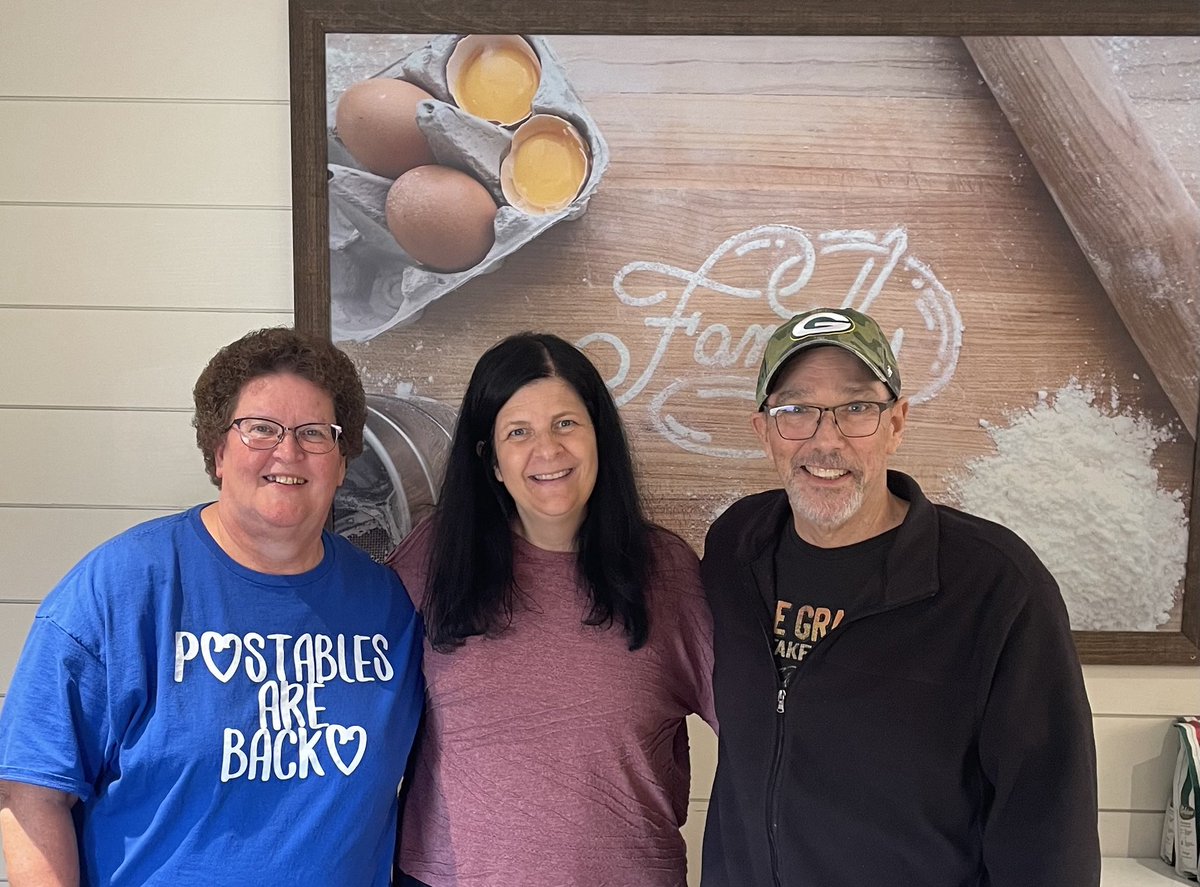 dcrittenden78's tweet photo. #POstables Look at who joined us for breakfast in Iowa City on her way back to Colorado, the one-and-only ⁦@RamonaCousins3⁩! We had a great time talking and laughing before she had to head west. We love our #POstables Family! #POstablesOnTheGo #WhatAFamily #RenewSSD https://t.co/qxdwMjBMN1