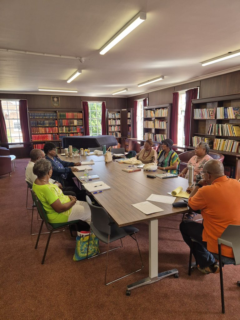 Our first ‘Bun and Cheese’ writing session with Dr. Michael McMillan in Sutton was a fantastic success! 🎉 We can’t wait to read the incredible stories crafted by the group📚✨ #BunAndCheese #WritingCommunity #Storytelling #aski #charity #croydon #tacklingloneliness