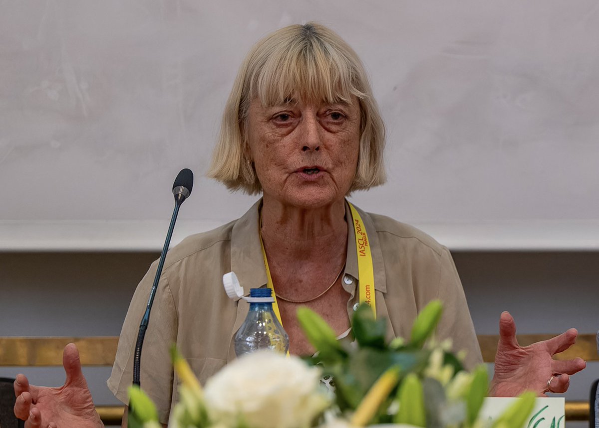 We're thrilled to announce that LuCiD's Prof. Elena Lieven has received the prestigious Roger Brown Award at the IASCL conference in June, recognising her groundbreaking contributions to child language research, leadership, and dedication to open science: lucid.ac.uk/seminars-news-…