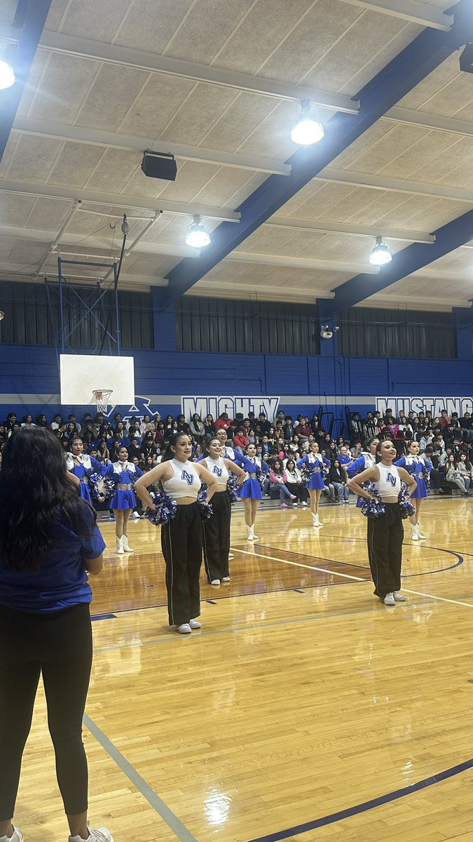 Getting ready for our first game of the season <a href="/AldineHS_AISD/">Aldine Senior High School-Aldine ISD</a>