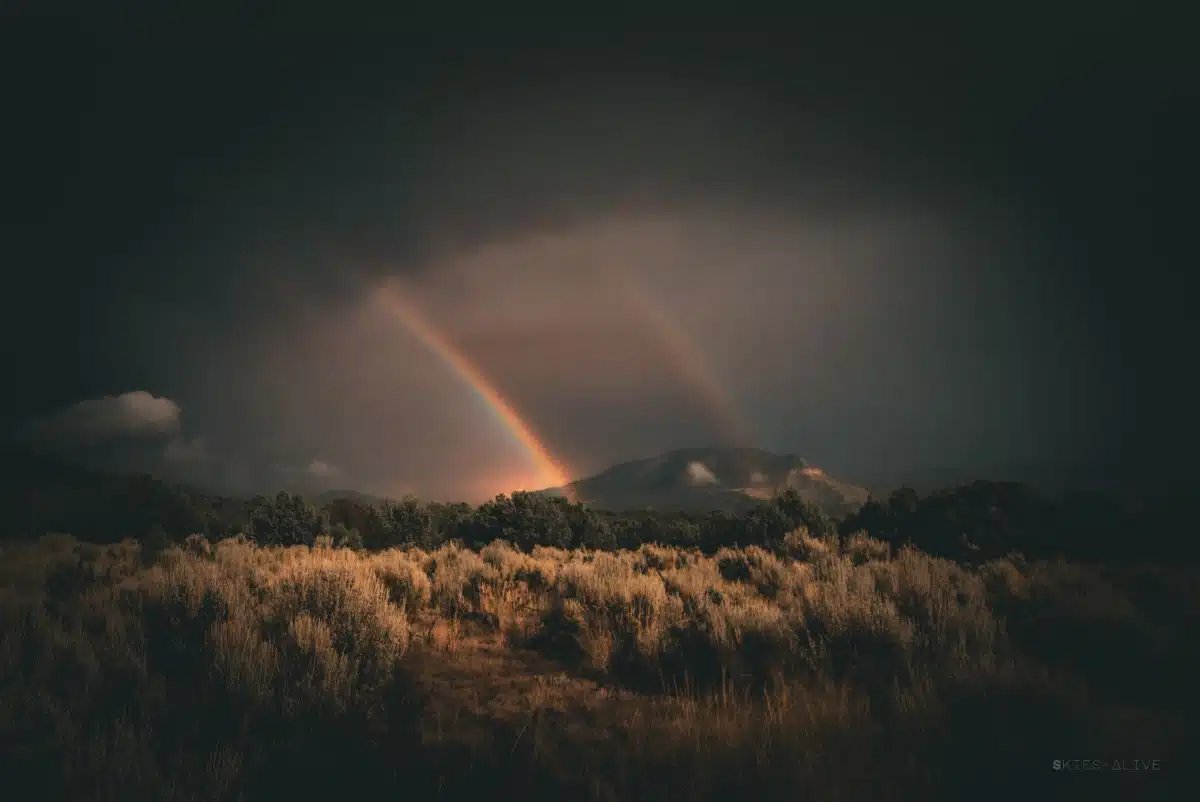 zaibatsu's tweet image. Photographer Captures Stunning, Rare Double Moonbow mymodernmet.com/double-moonbow… #LandscapePhotography #aaronwatson