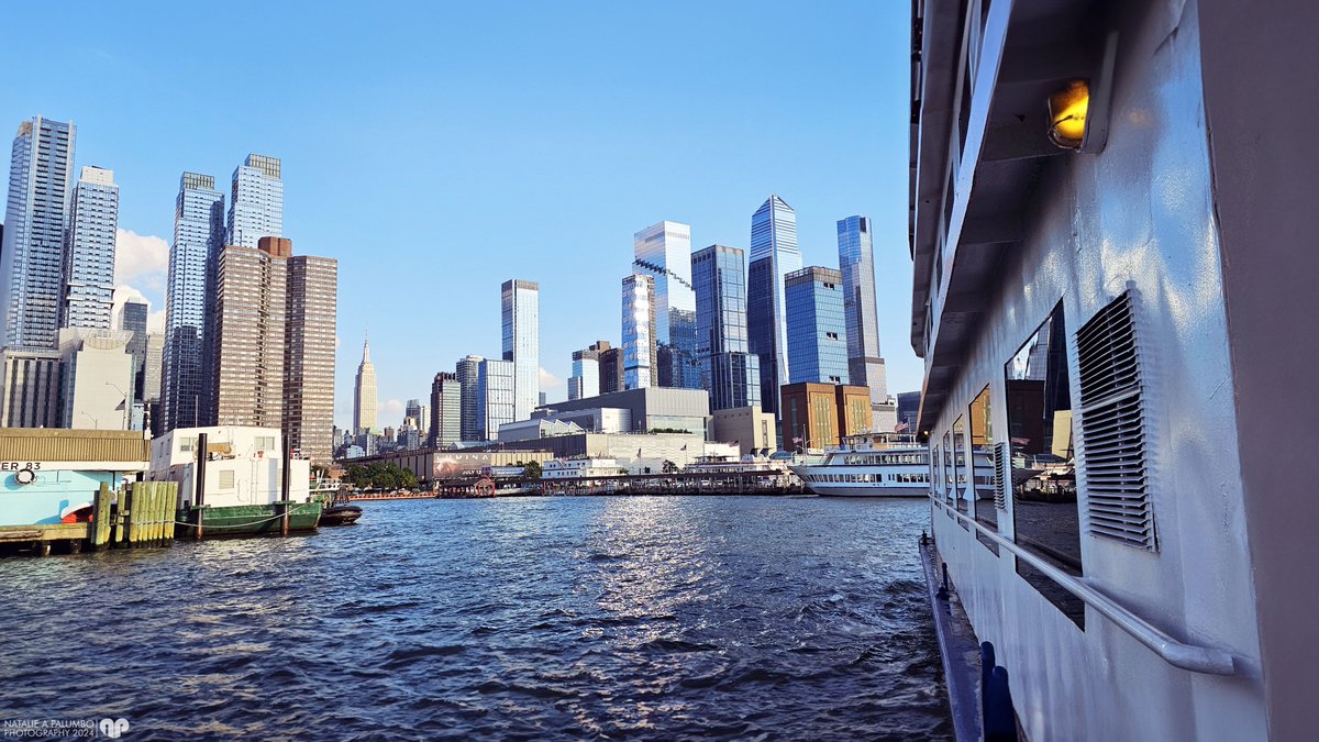 NatalieAPalumbo's tweet image. I had the best time. The boat was named Destiny. 💙⛵️

#newyorknewyork #motiongraphicsdesigner #visualeffectscompositor #manhattan