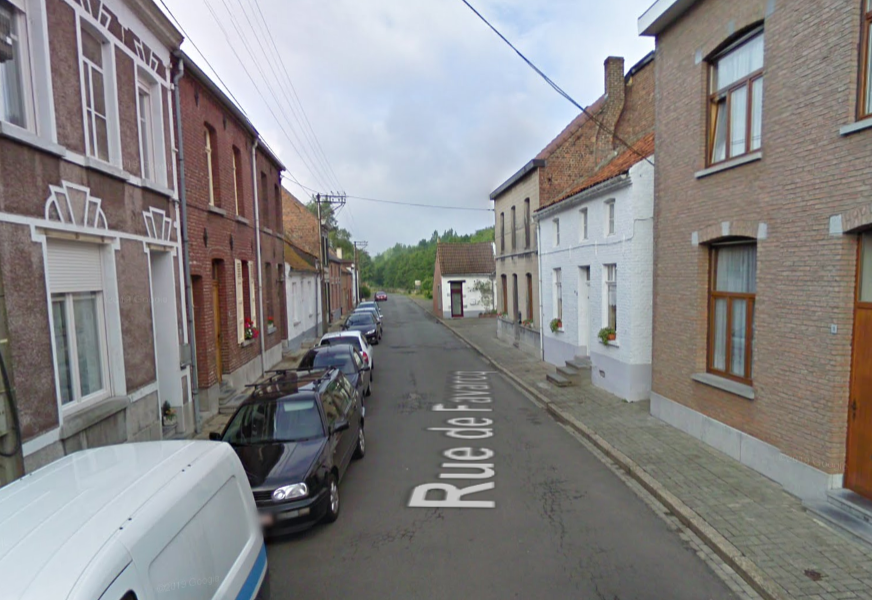 viltoscope's tweet photo. @florian_bonet @grandlyon @nadinegeorgel @Fabien_Bagnon Exemple croisé récemment, aménagé lors d'une réfection de voirie (même si dans ce cas la circulation motorisée n'est pas impactée car le stationnement a changé de côté) 😄 https://t.co/Jc2L1hvnux