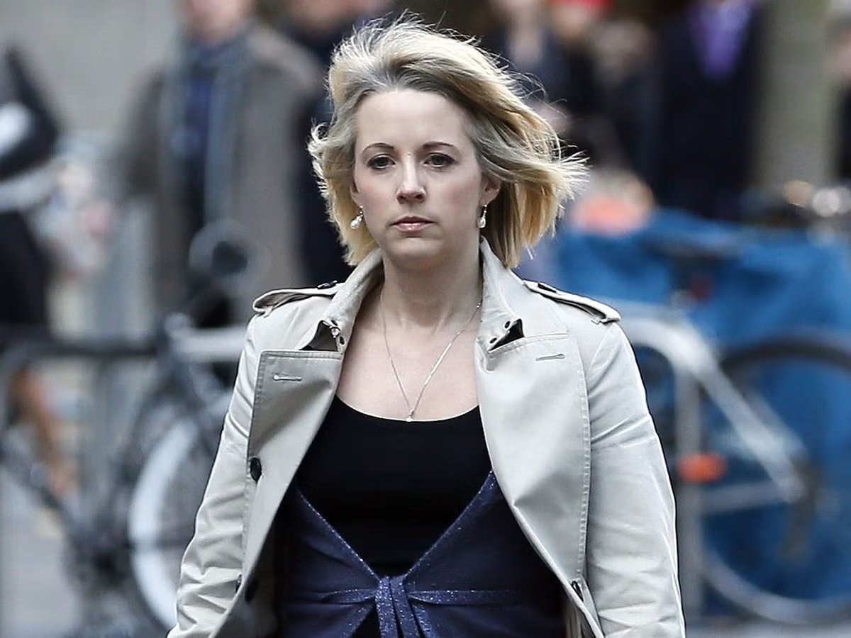 Remember Oakeshott claiming her 'down to earth' upbringing last month ? "Don't tell me what 'tough' looks like"

This week (via Private Eye) she's put her Cotswolds Grade II Listed Mansion up for rent. Described as a Manor House (for a Lord or Lady).

A snip at £114,000 a year.