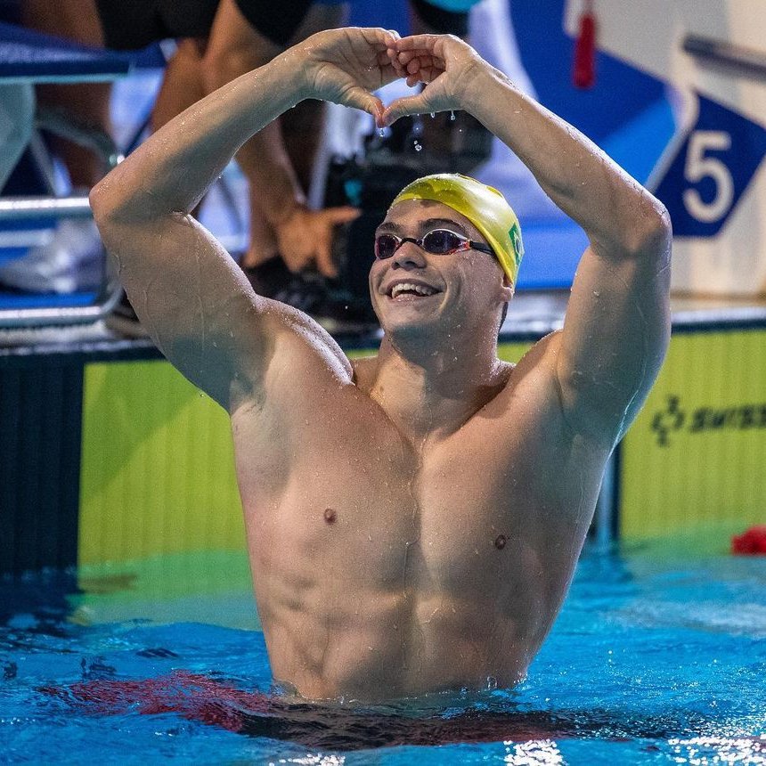 sboficial's tweet photo. 🚨 É BRONZE PARA O BRASIL! Gabriel Bandeira conquista a medalha de bronze nos 100m borboleta da Natação. #JogosParalímpicos #Paris2024 https://t.co/HLnQoCce5q